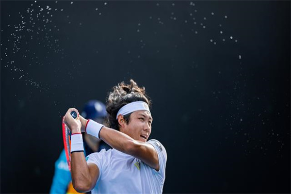 “五一”出入境旅游火爆 微信：出境支付交易笔数同比增长37%